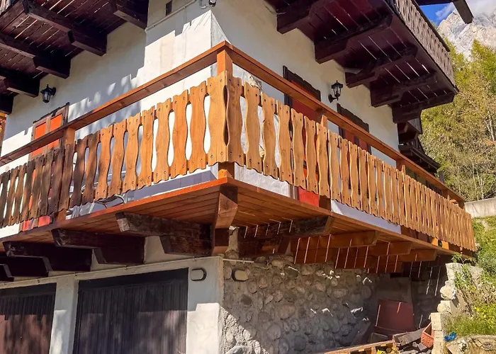 Apartman Dolomitis Window By Ca-sa Check