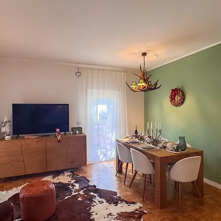 Apartment Dolomitis Window By Ca-sa Check